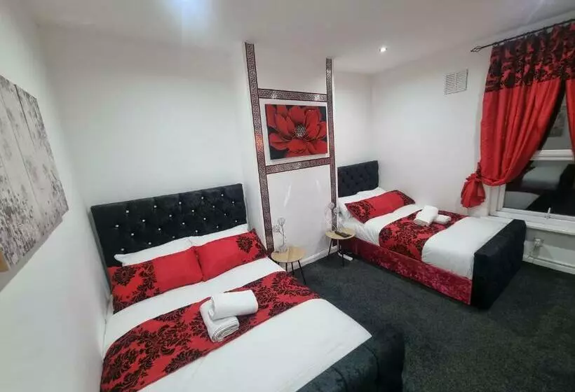 A!s Setup For Your Most Amazing Relaxed Stay + Free Parking + Free Fast Wifi