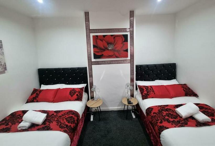 A!s Setup For Your Most Amazing Relaxed Stay + Free Parking + Free Fast Wifi