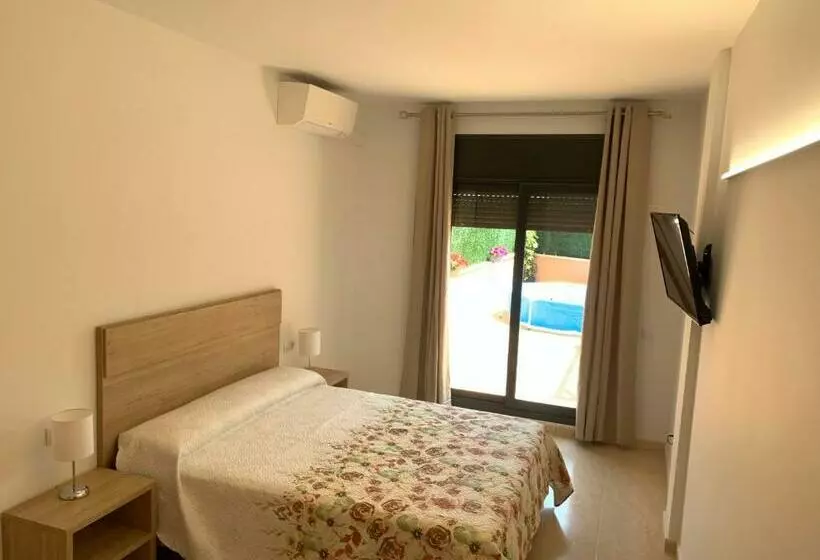 Casa Mires