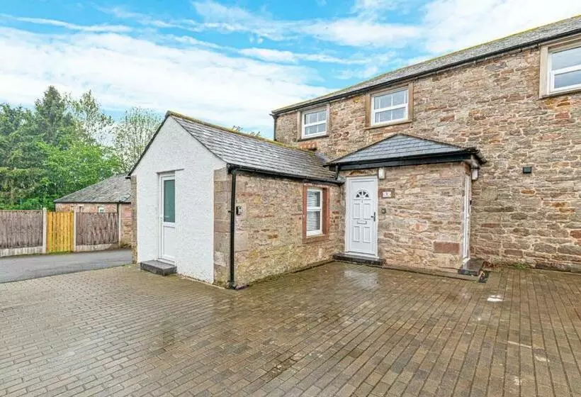 Coniston House, 3 Bedrooms With Parking, Appleby
