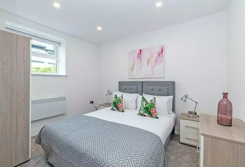 Coniston House, 3 Bedrooms With Parking, Appleby