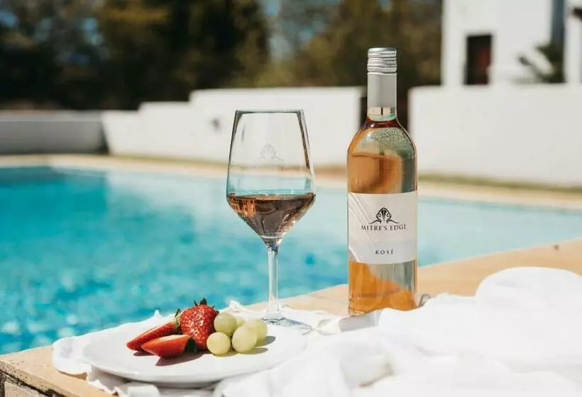 Mitre S Edge Pool House