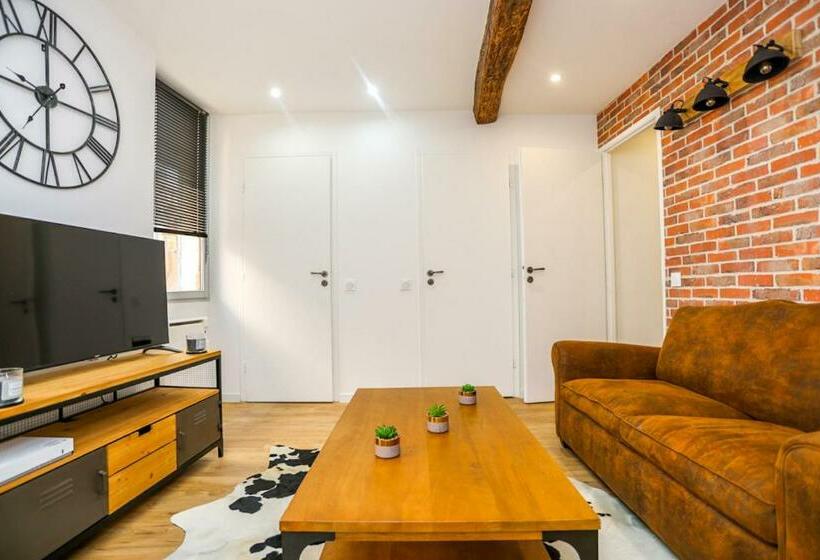 Superbe Appartement   Hyper Centre   2 Chambres   Wifi