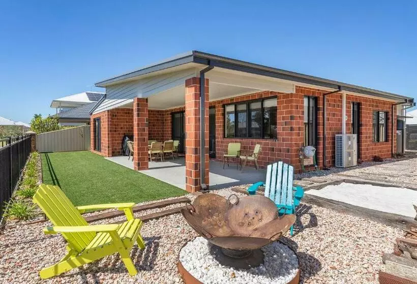 The Links   Fairway Views, Walk To Town, Air Con