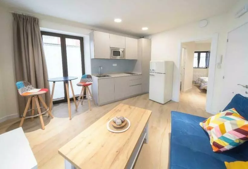 Apartamentos El Pericote Llanes