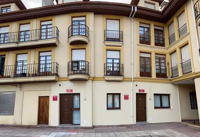 Apartamentos Torreones De Cartes
