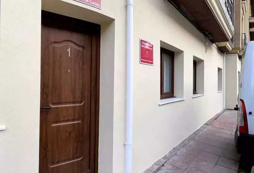 Apartamentos Torreones De Cartes