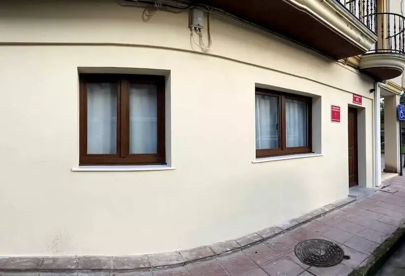 Apartamentos Torreones De Cartes