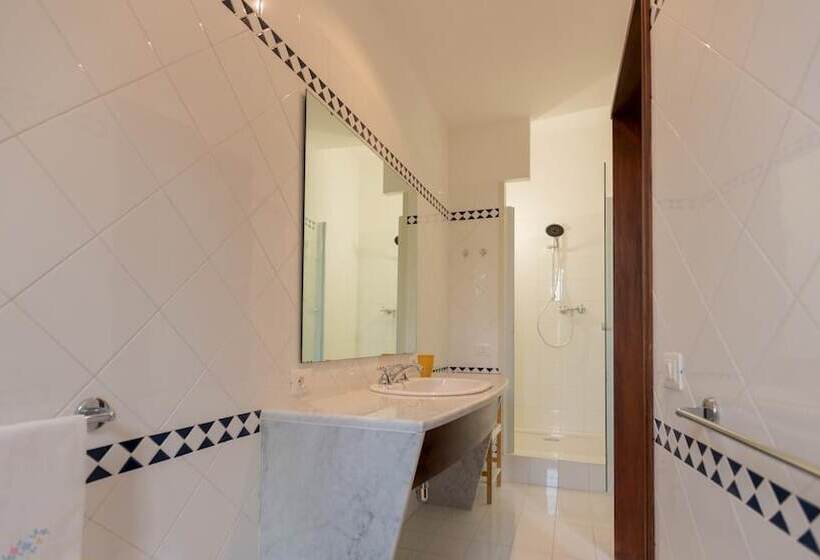 Casale Buccellato 14, Emma Villas