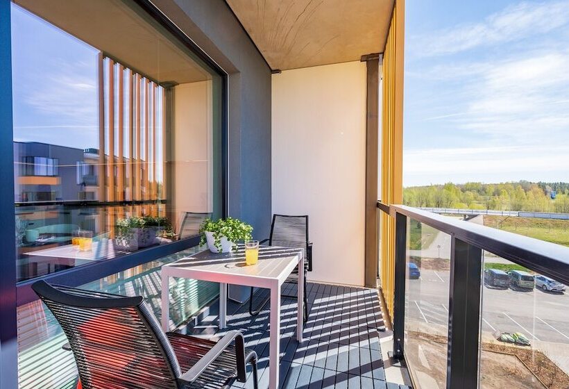 Citygate Apartment With Sun Balcony