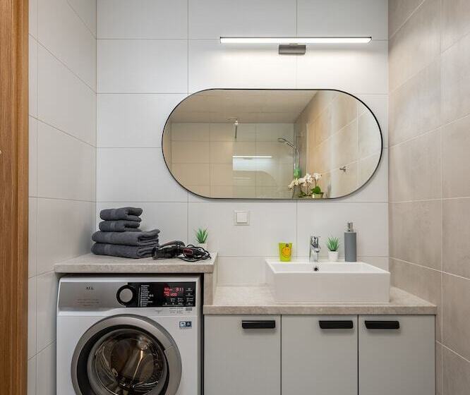 Citygate Apartment With Sun Balcony