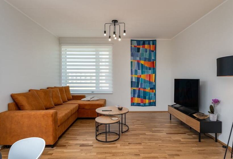 Citygate Apartment With Sun Balcony