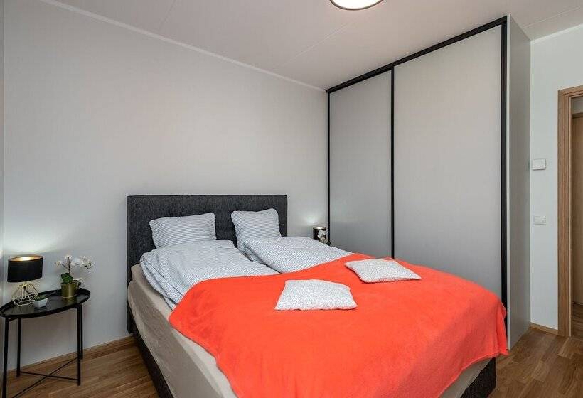 Citygate Apartment With Sun Balcony