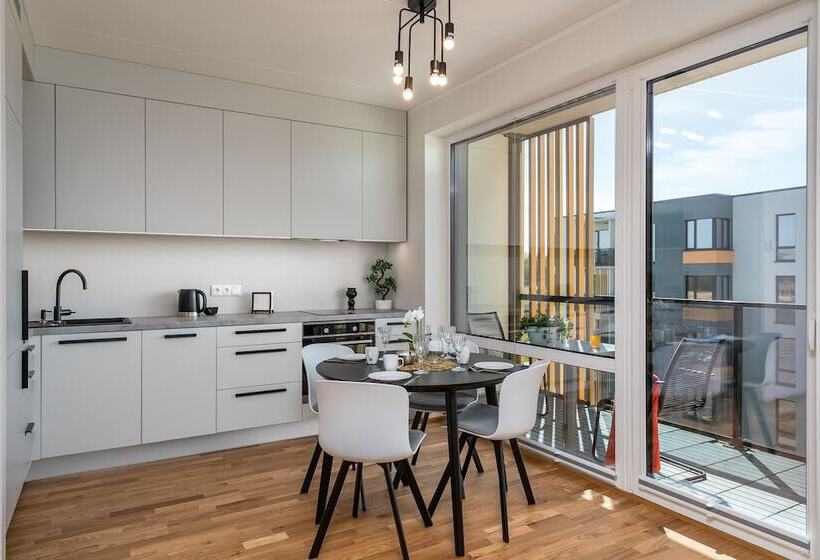 Citygate Apartment With Sun Balcony