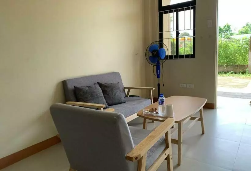 Lee S Apartment