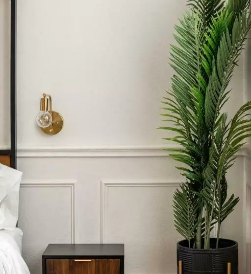 Pool House With Hot Tub And Cinema