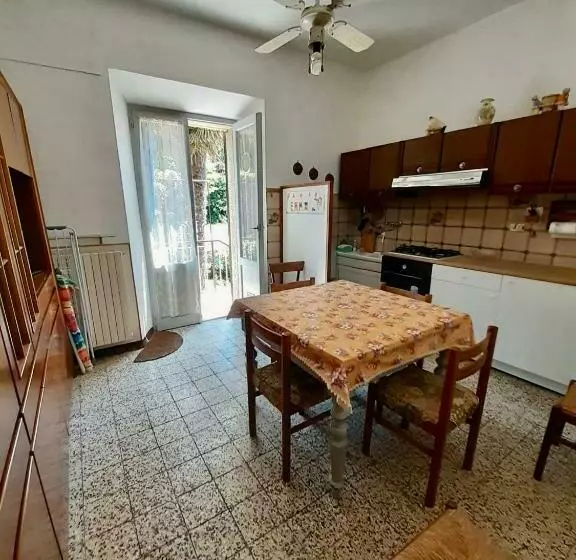 S266   Sirolo, Quadrilocale Con Giardino E Posto Auto