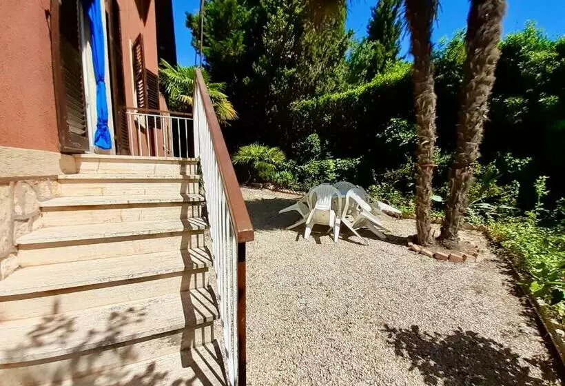 S266   Sirolo, Quadrilocale Con Giardino E Posto Auto