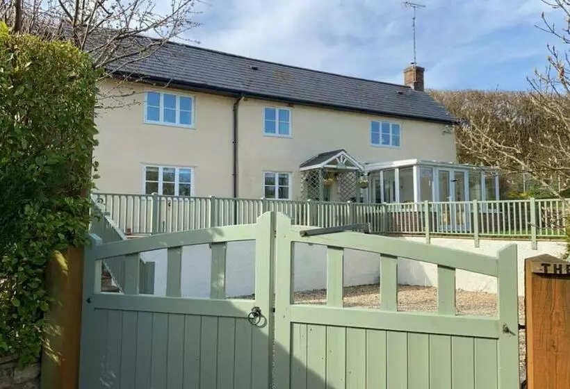 ‘the Nest’ A Beautiful Cottage In Devon