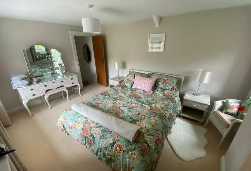 ‘the Nest’ A Beautiful Cottage In Devon