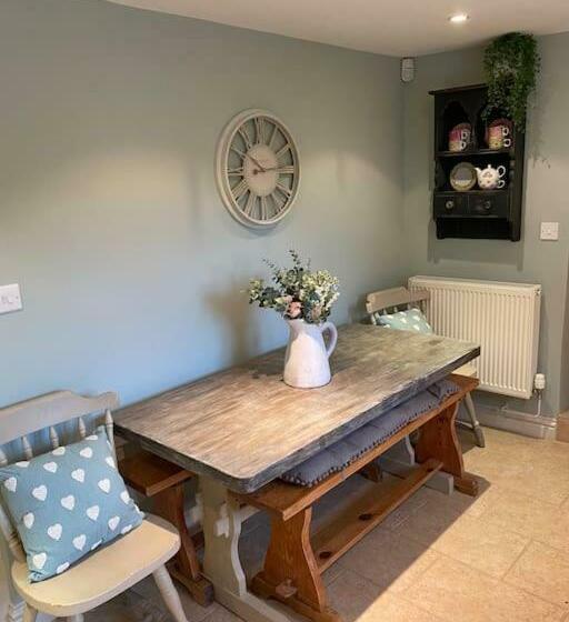 ‘the Nest’ A Beautiful Cottage In Devon