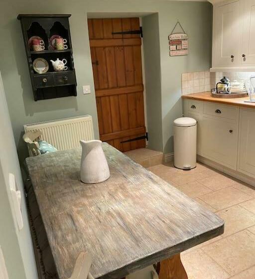 ‘the Nest’ A Beautiful Cottage In Devon