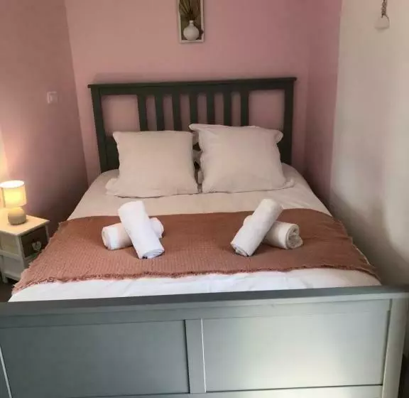 Cotes Et Lac   Charme, Parking, Proche Lac Et Randonnée