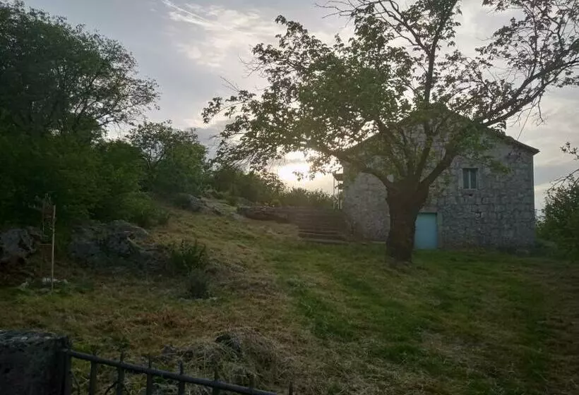 Country Stone House Kovacevic