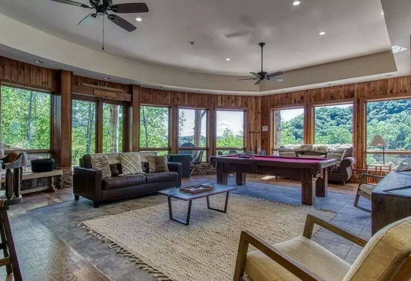 Luxury Lookout