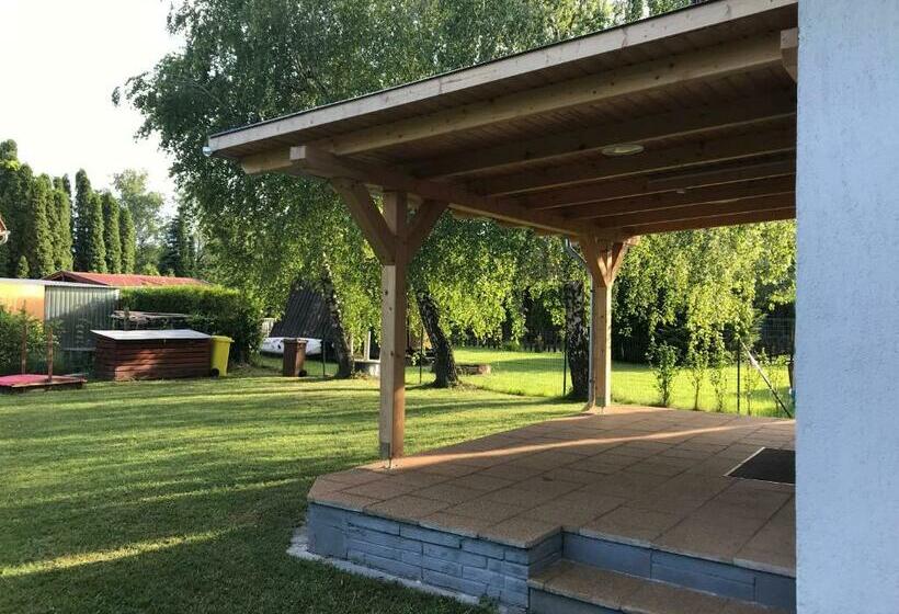 Sophie Haus, Sophie Ház