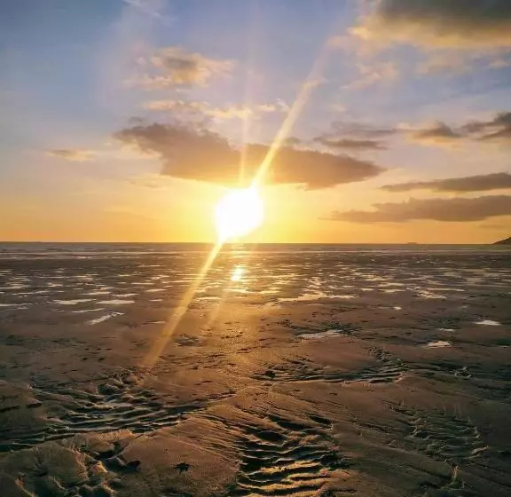 16 Woolacombe   Luxury Apartment At Byron Woolacombe, Only 4 Minute Walk To Woolacombe Beach!