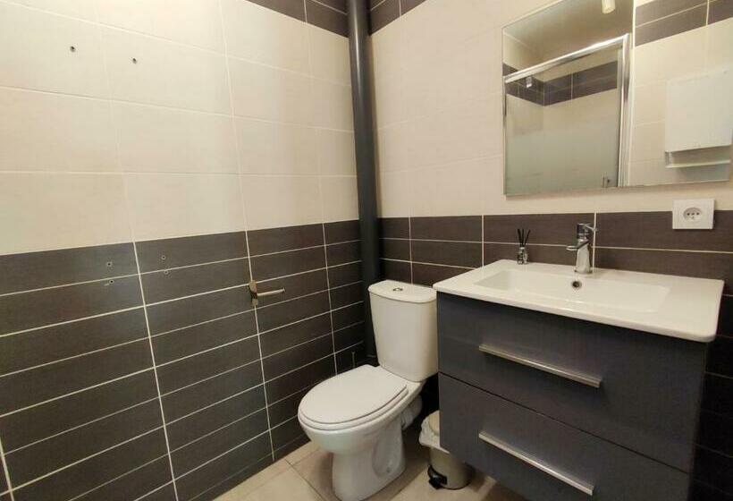 Appartement Calme Avec Jardin Privatif   3