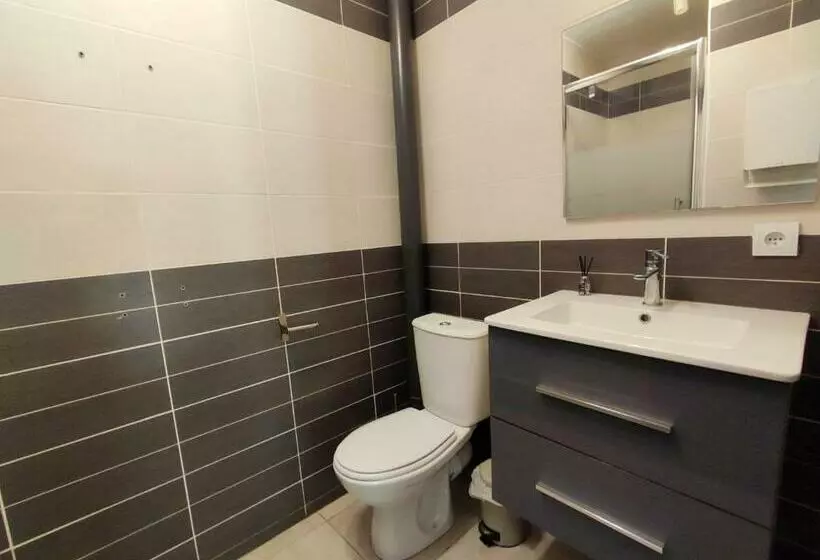 Appartement Calme Avec Jardin Privatif   3