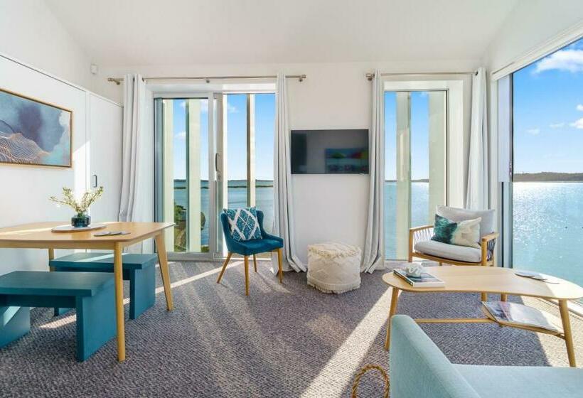 Harbour View Westmere Holiday Apartment