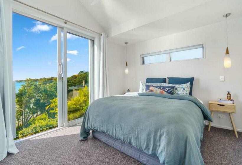 Harbour View Westmere Holiday Apartment