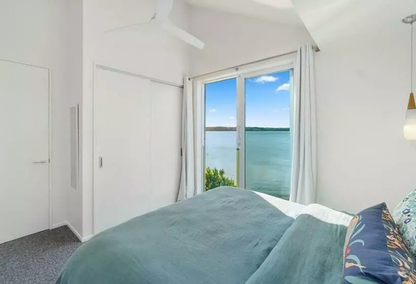 Harbour View   Westmere Holiday Apartment