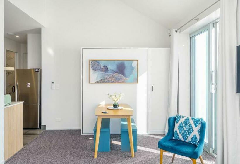 Harbour View Westmere Holiday Apartment