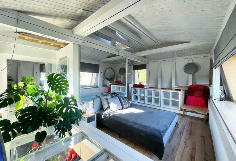 Matilda S Lovely 2 Bedroom House