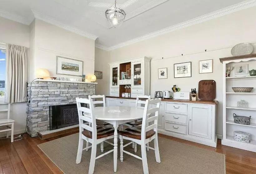 The White House Prime Location And Oozing Character