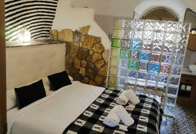 2 Bedrooms House With City View And Enclosed Garden At Purullena