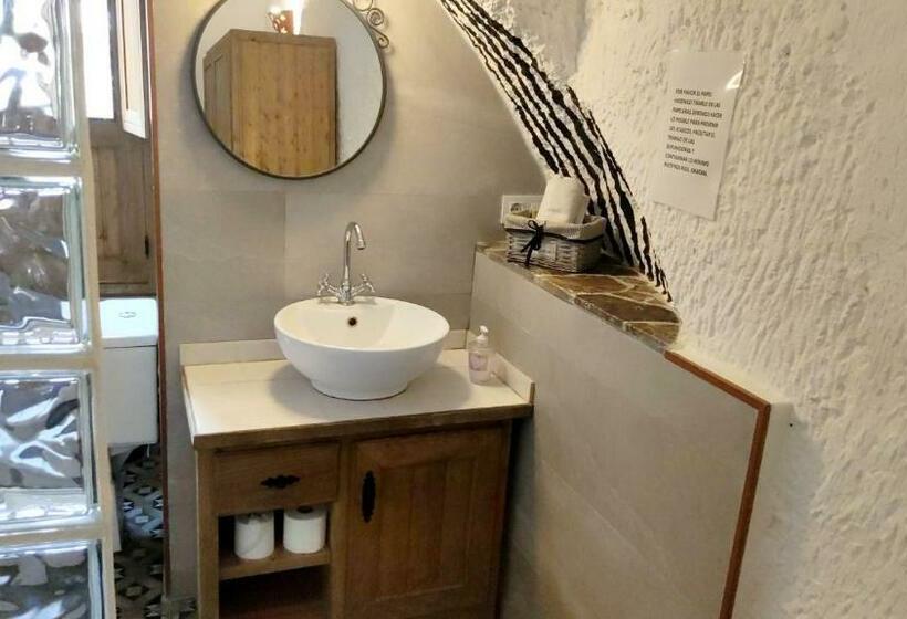 2 Bedrooms House With City View And Enclosed Garden At Purullena