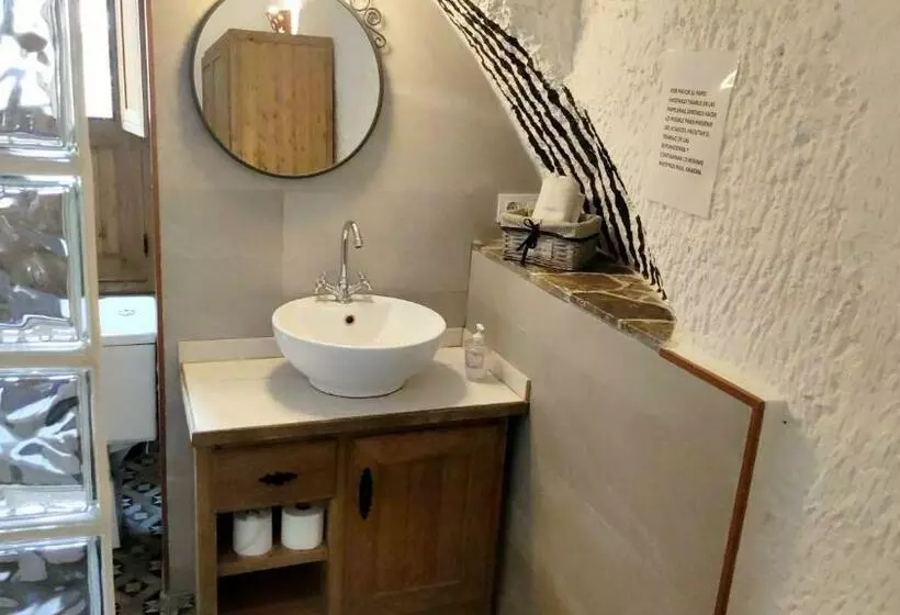 2 Bedrooms House With City View And Enclosed Garden At Purullena