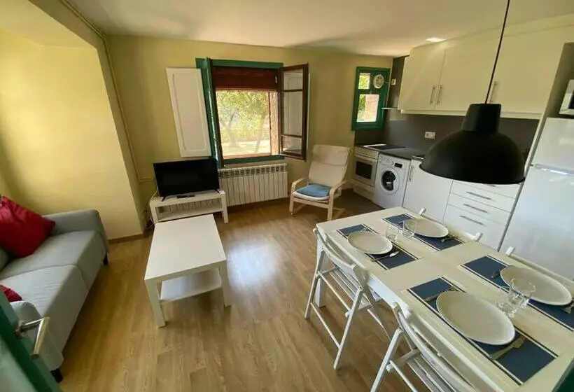 Cal Tòfones, 1er 1a. Apartament Turístic A Borredà, 08619barcelona