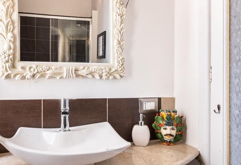 House&villas   Golden Stone