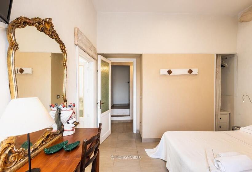 House&villas   Golden Stone