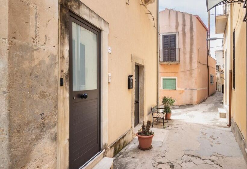 House&villas   Golden Stone