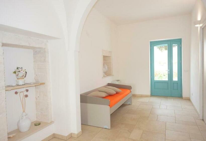 I Trulli Di Mina   Lamia Fresia