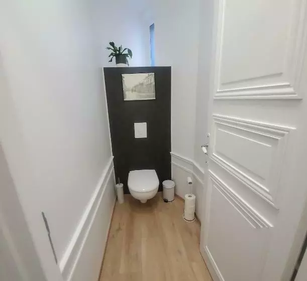 La Maison V.h., Appartements D Hôtes