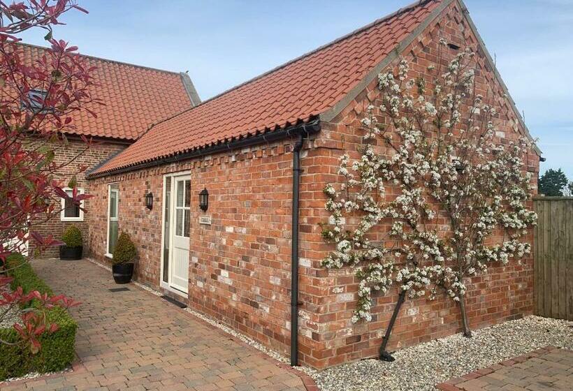 Meals Farm Holiday Cottages   The Stables