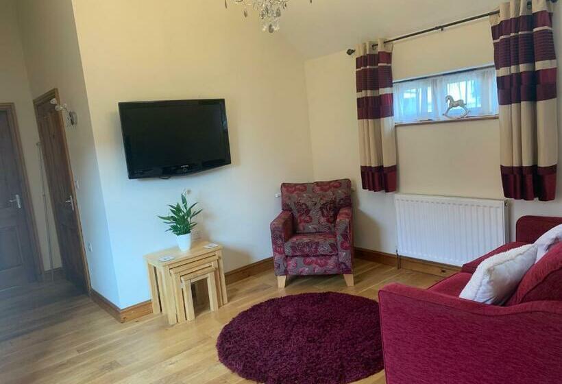 Meals Farm Holiday Cottages   The Stables